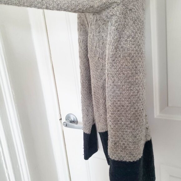 Tan and Black Vince Cable knit Sweater Pullover - Picture 7 of 13